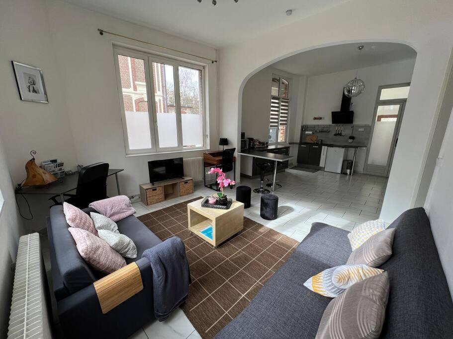 Appartement Belle Maison Quartier Henriville, Proche Centre *
