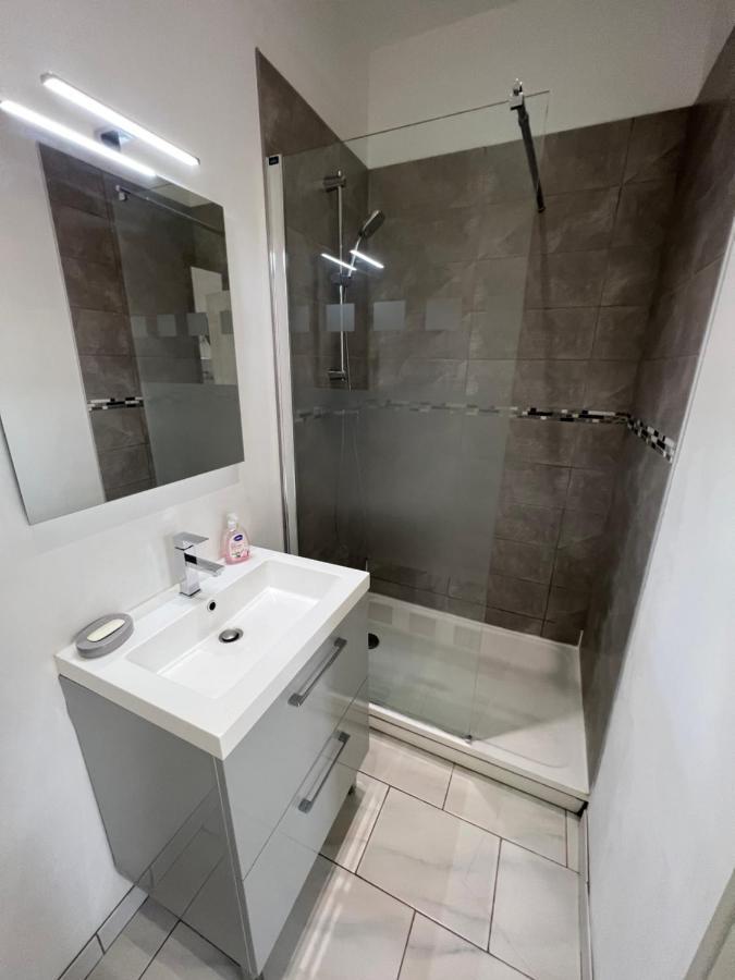 Belle Maison Quartier Henriville, Proche Centre Appartement *